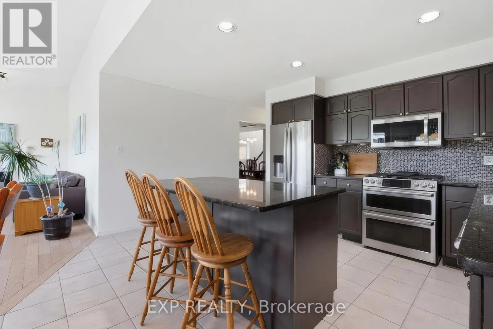 195 GREEN VISTA DRIVE