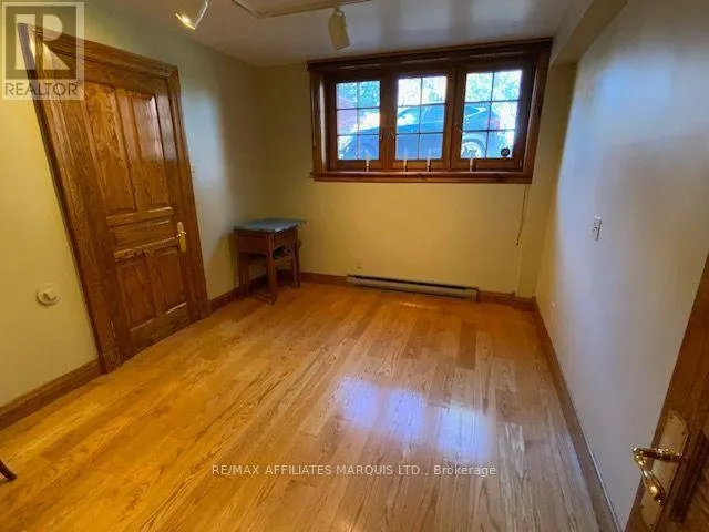 425 SECOND ST. E STREET E