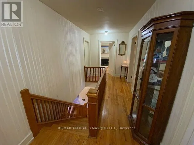 425 SECOND ST. E STREET E