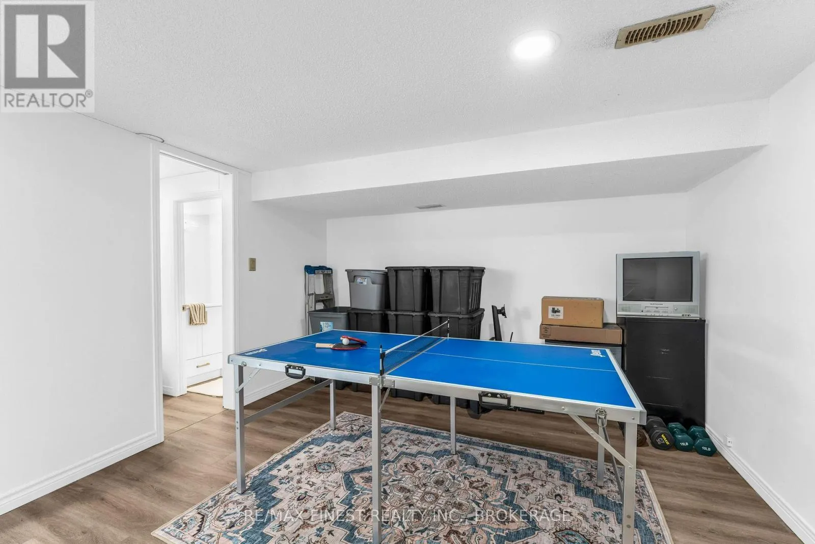 330 MEADOWCREST ROAD