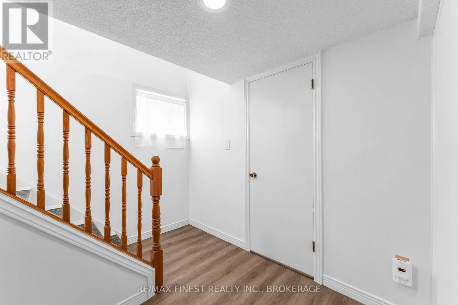 330 MEADOWCREST ROAD