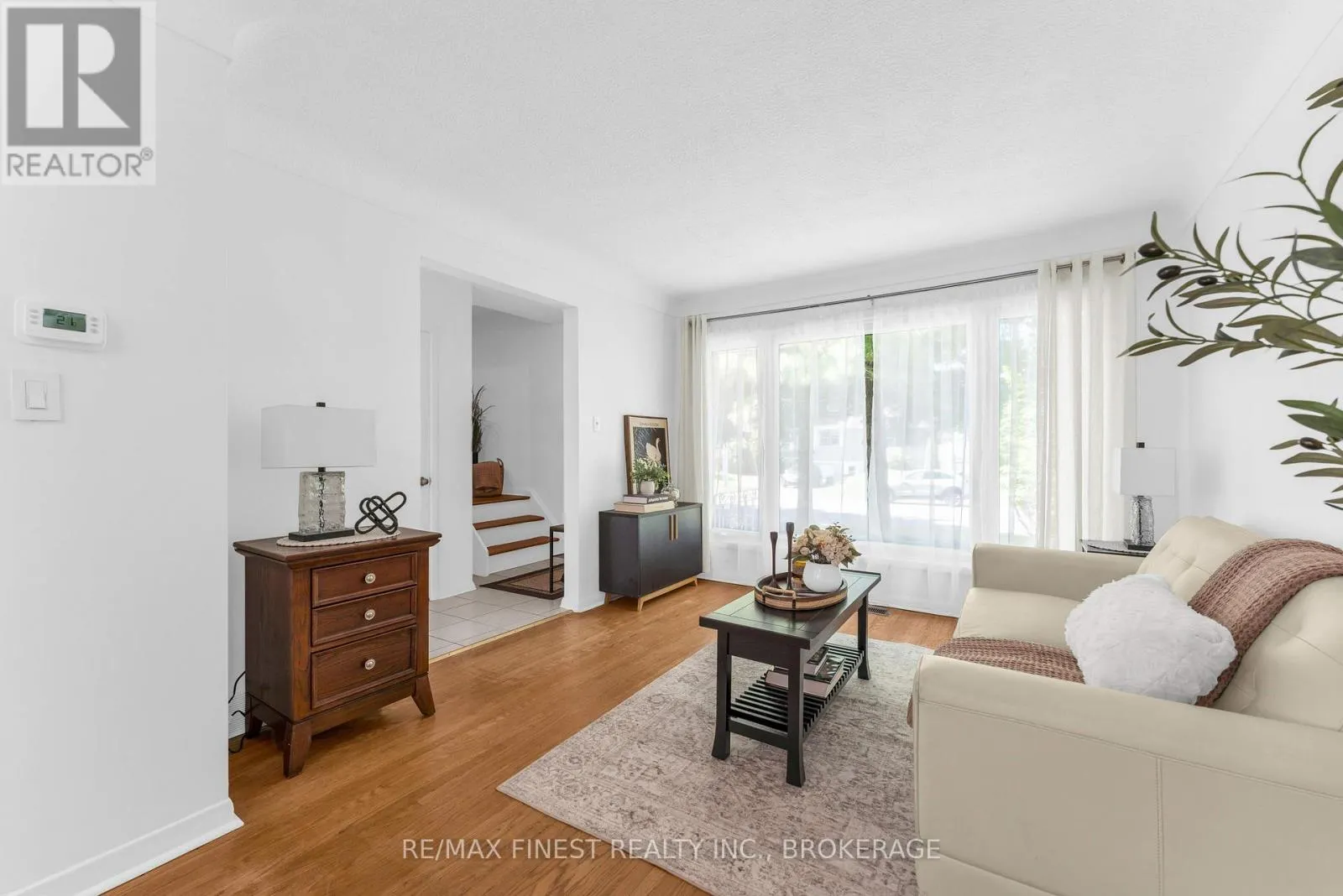 330 MEADOWCREST ROAD