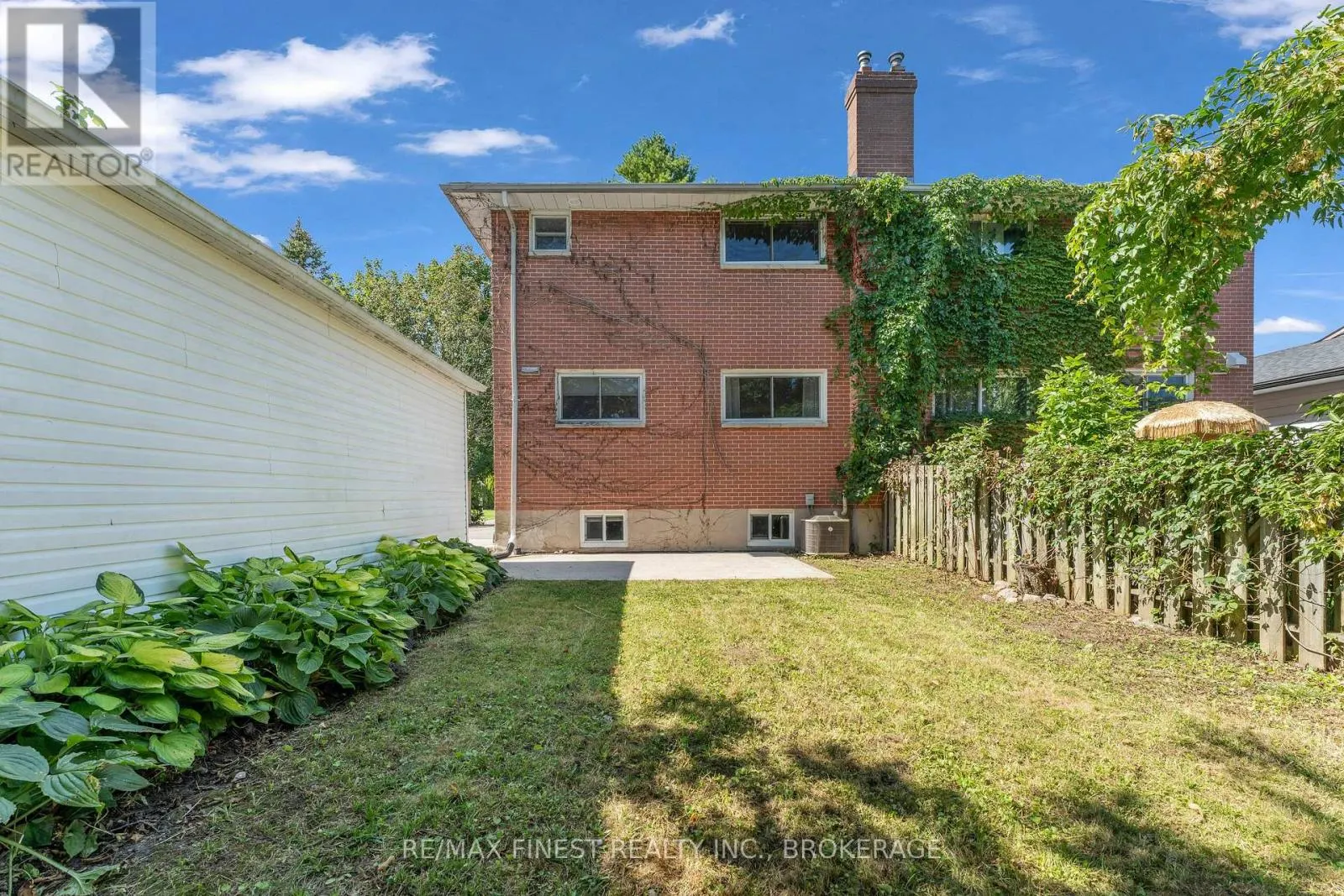 330 MEADOWCREST ROAD