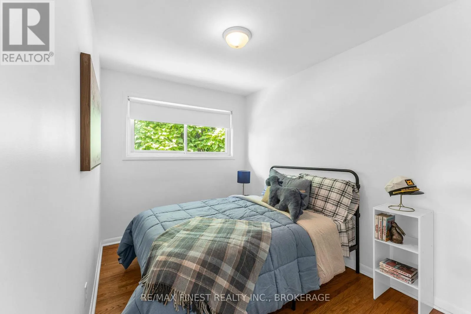 330 MEADOWCREST ROAD