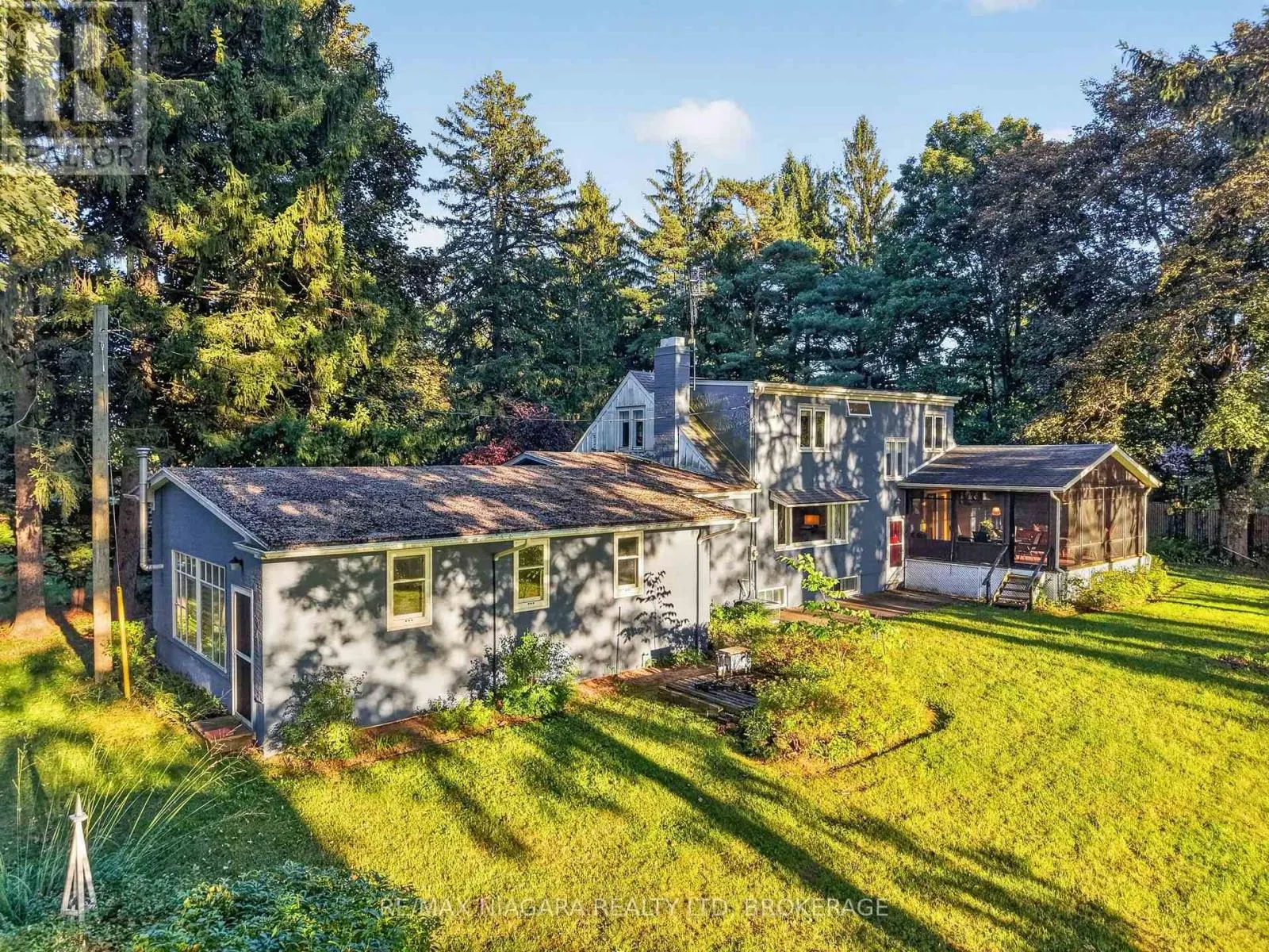 1577 GREGORY ROAD
