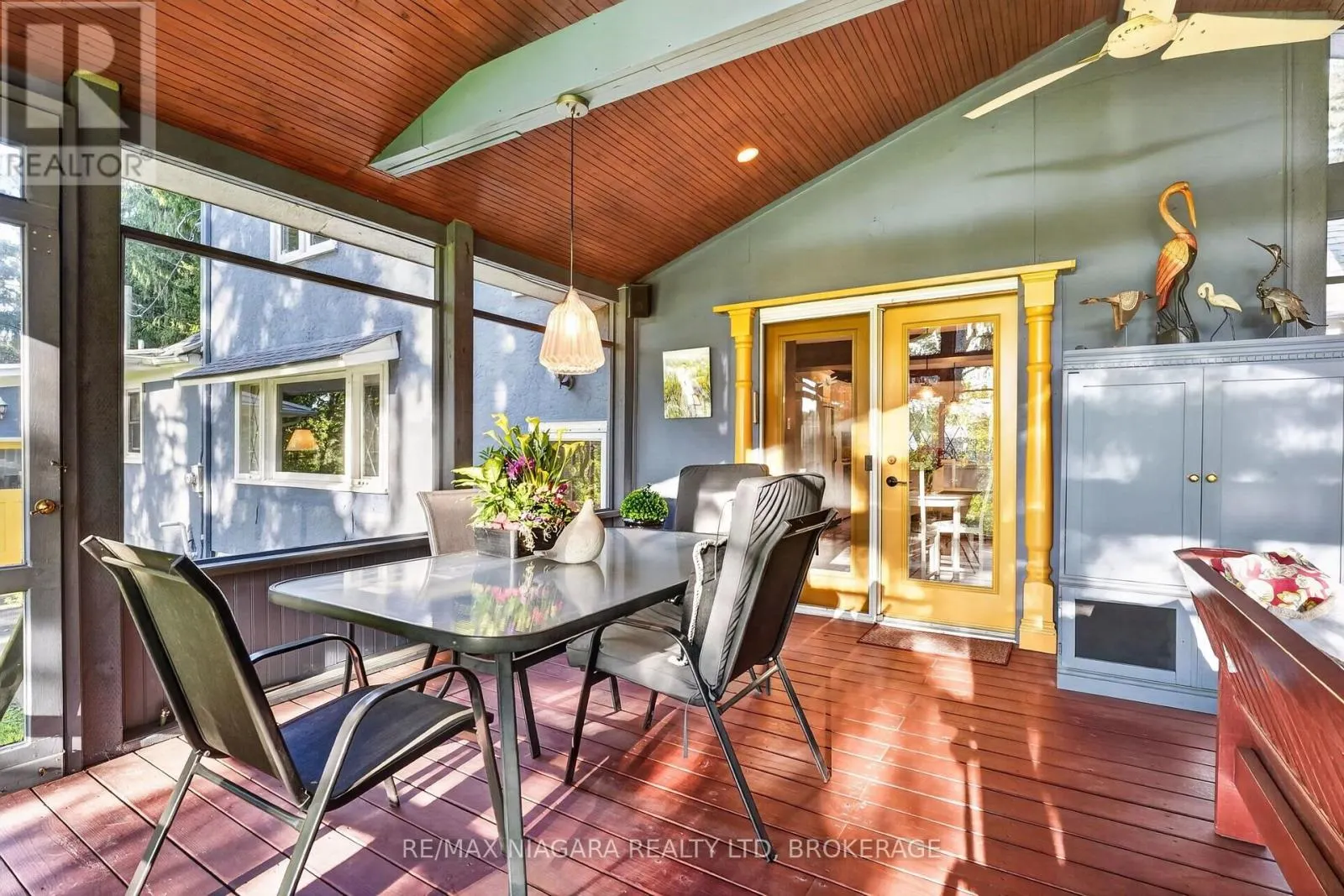 1577 GREGORY ROAD