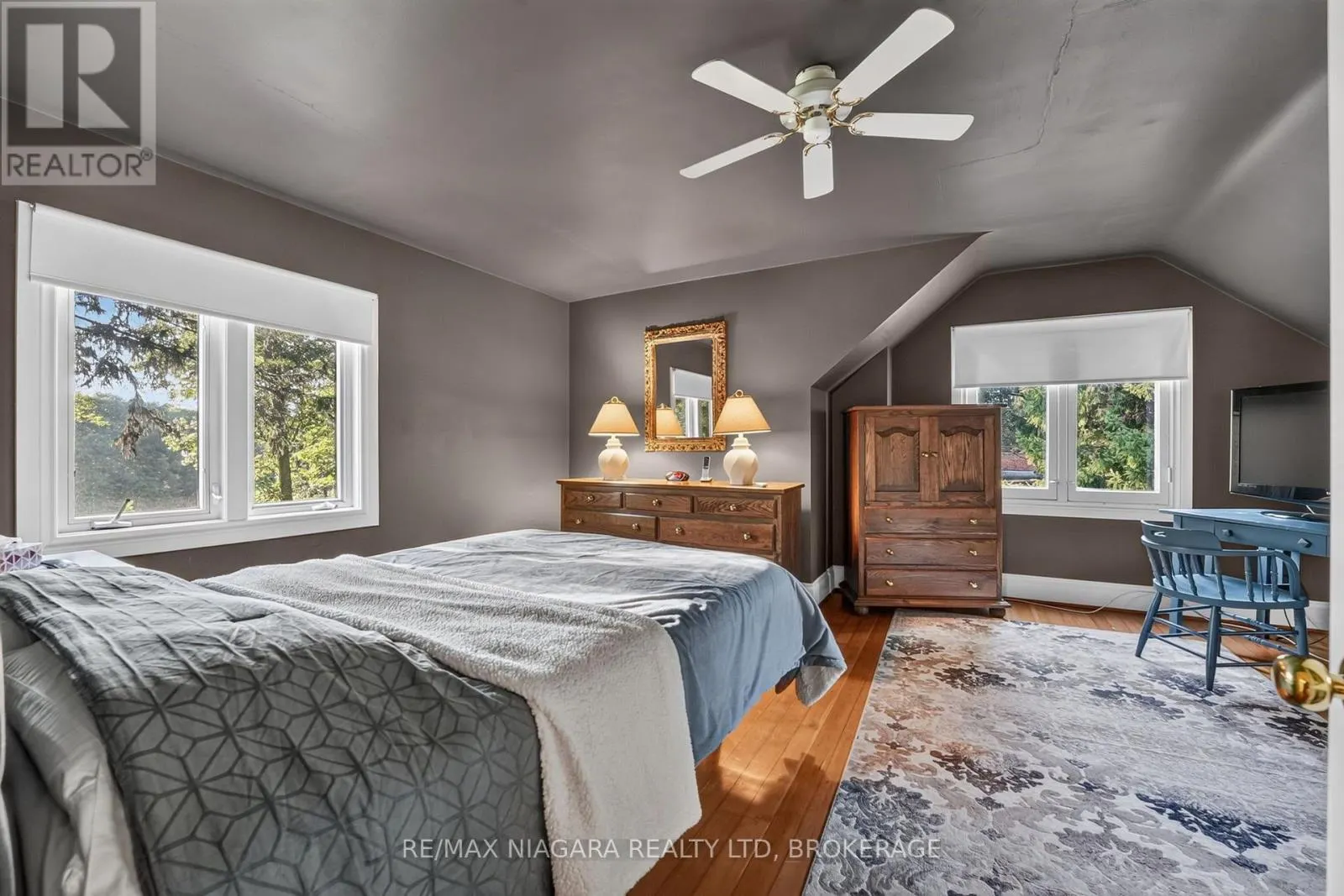 1577 GREGORY ROAD