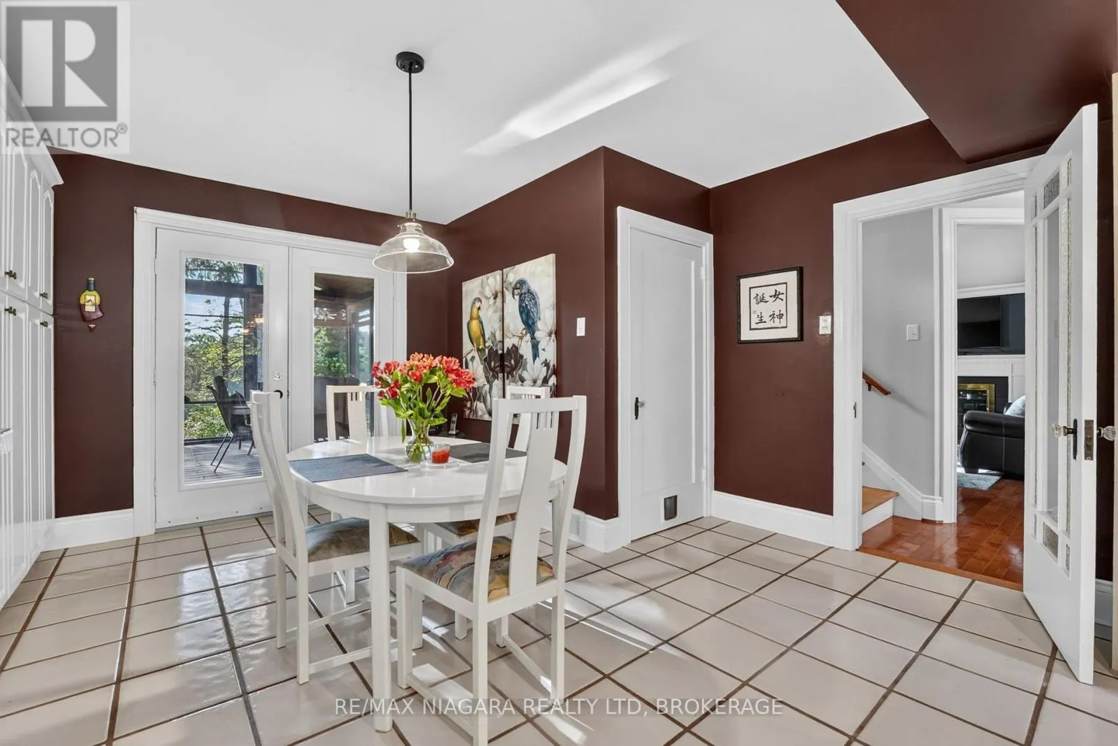 1577 GREGORY ROAD