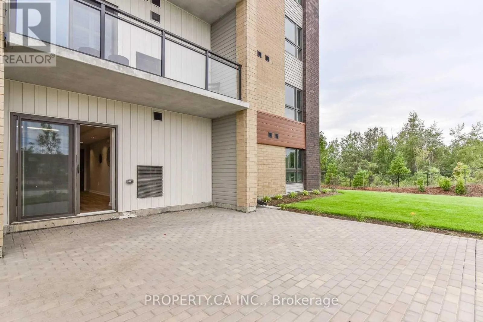 301 - 25 KAY CRESCENT