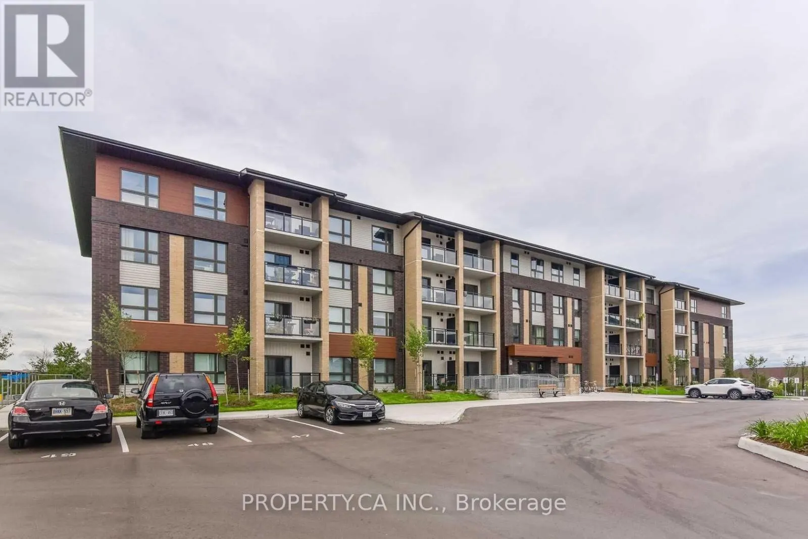 301 - 25 KAY CRESCENT