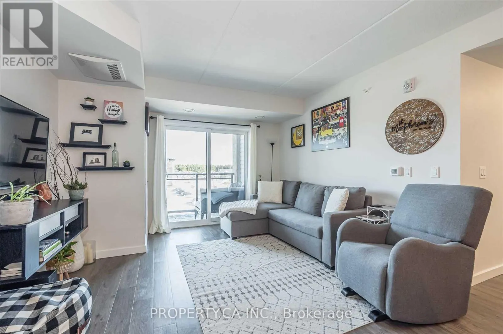 301 - 25 KAY CRESCENT