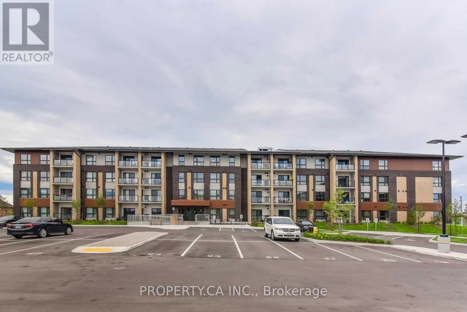 301 - 25 KAY CRESCENT