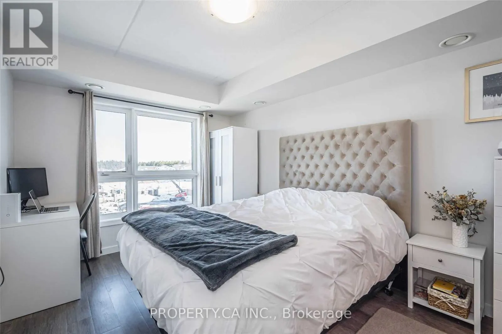 301 - 25 KAY CRESCENT