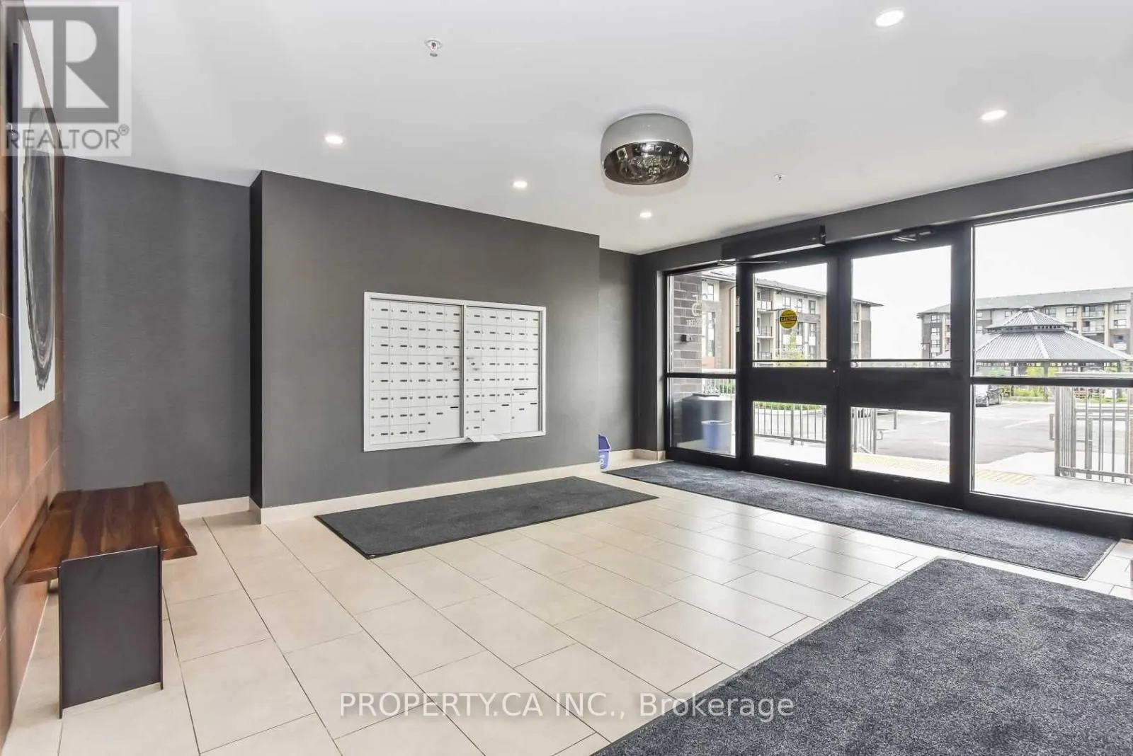 301 - 25 KAY CRESCENT