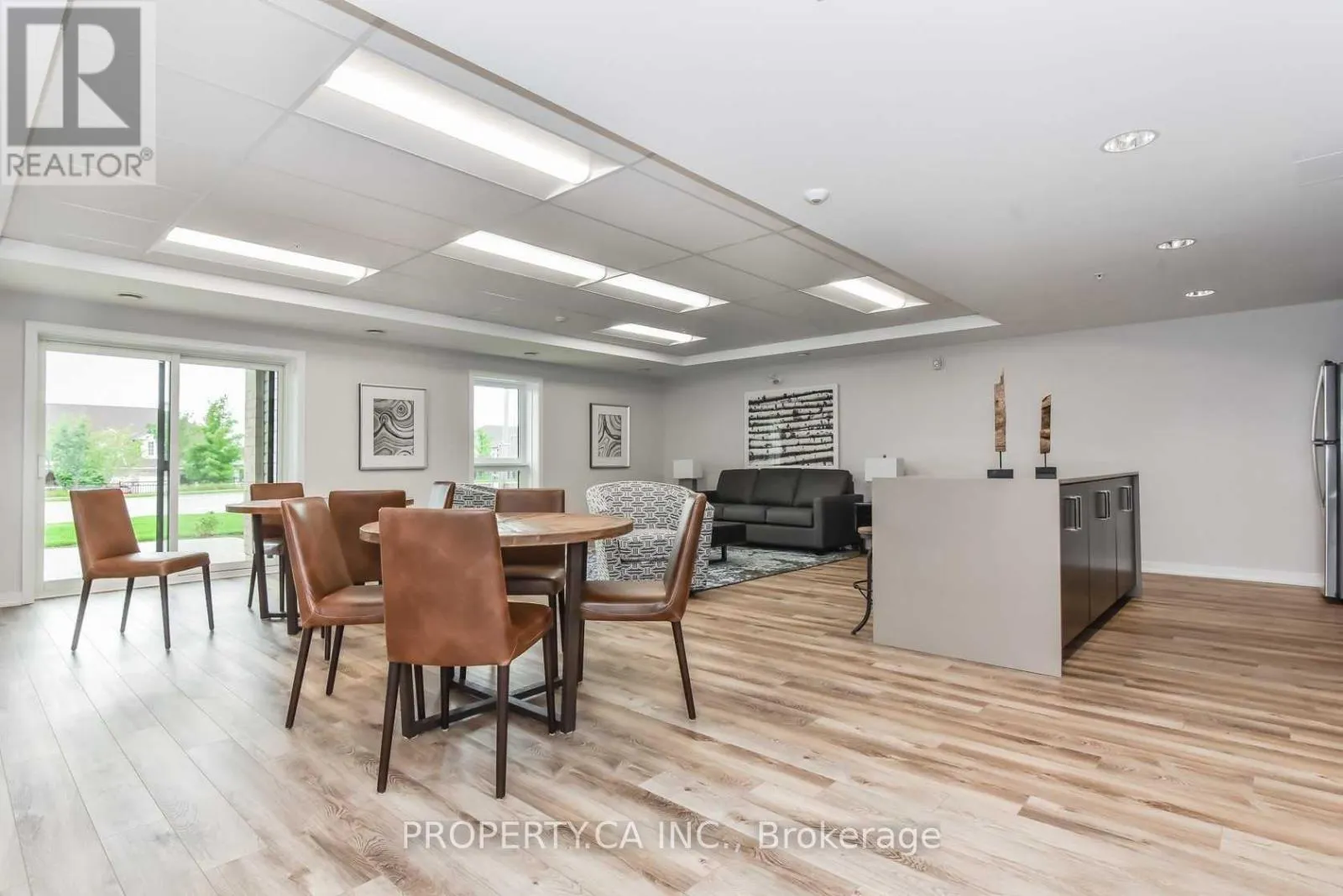 301 - 25 KAY CRESCENT