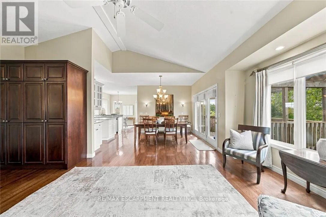 9 - 500 LAKEVIEW DRIVE
