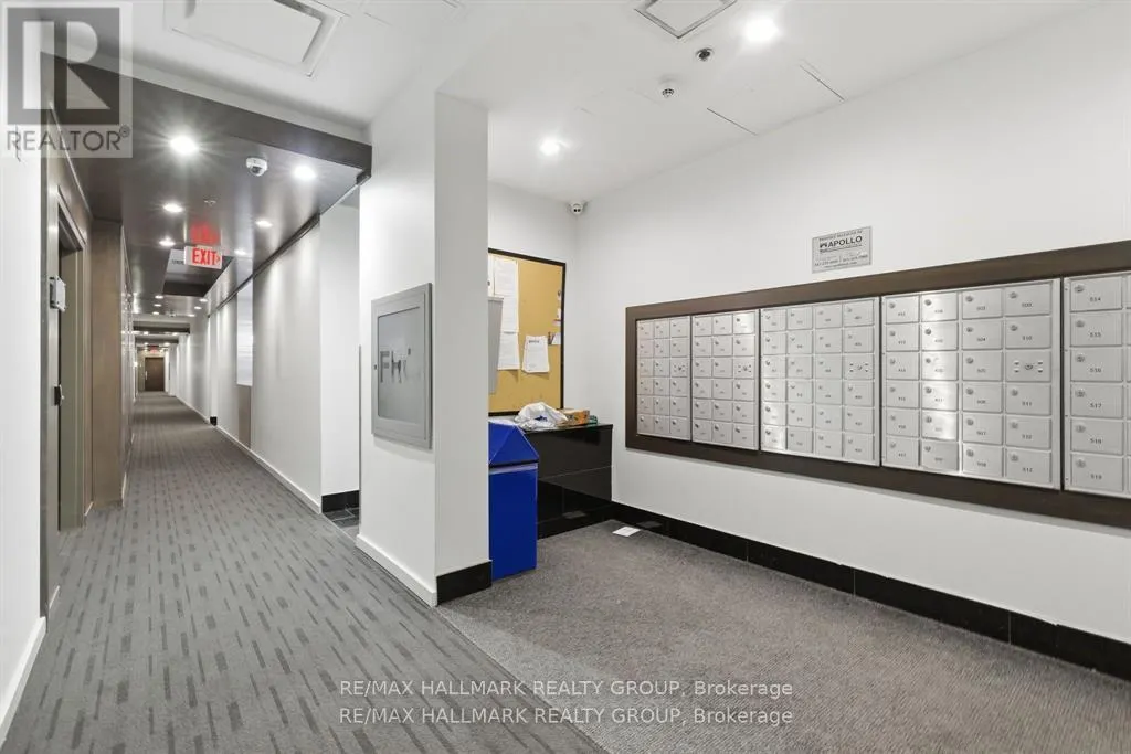 611 - 101 RICHMOND ROAD