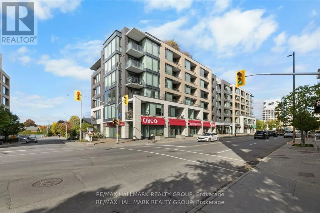 611 - 101 RICHMOND ROAD