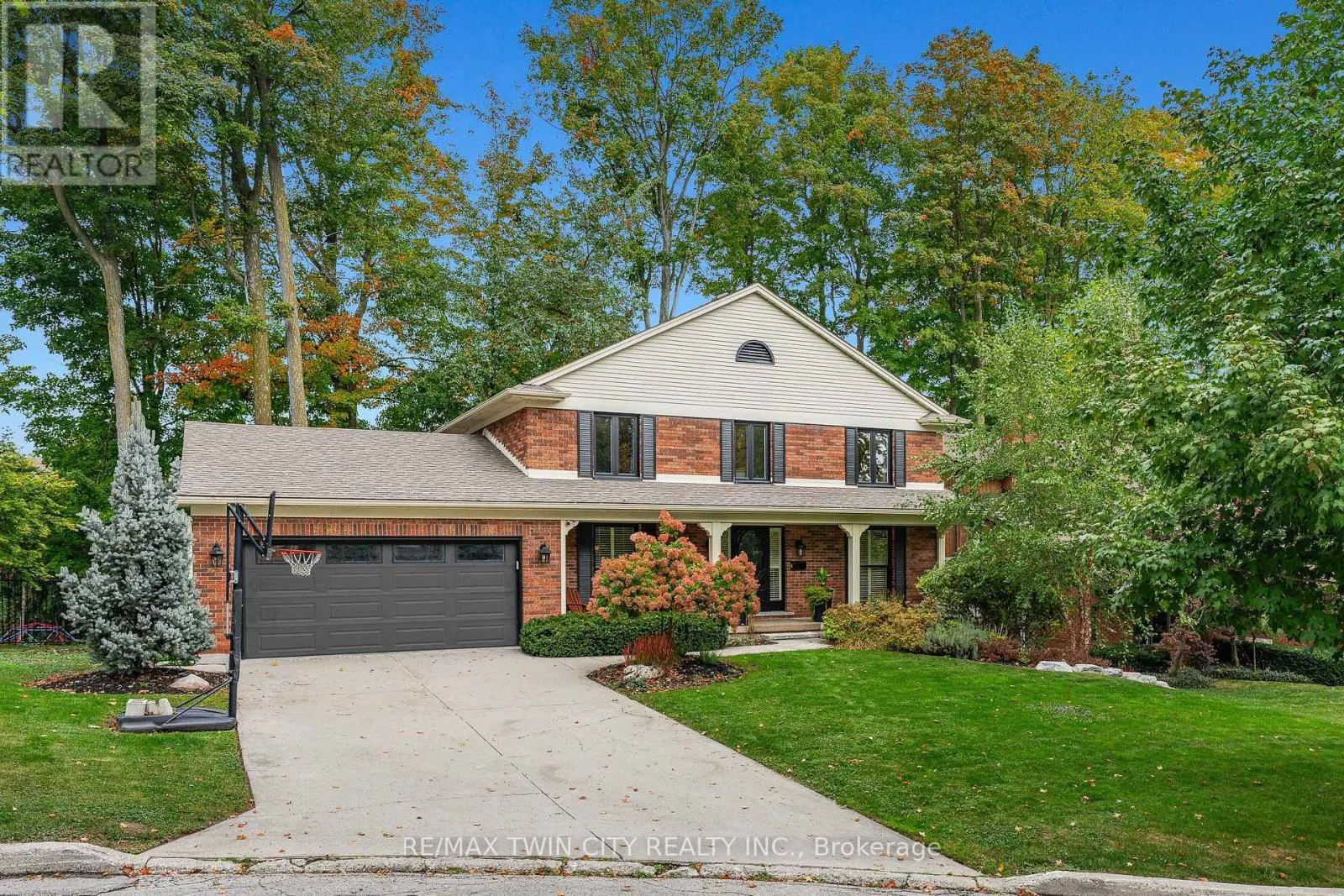 114 FREDERICK BANTING PLACE