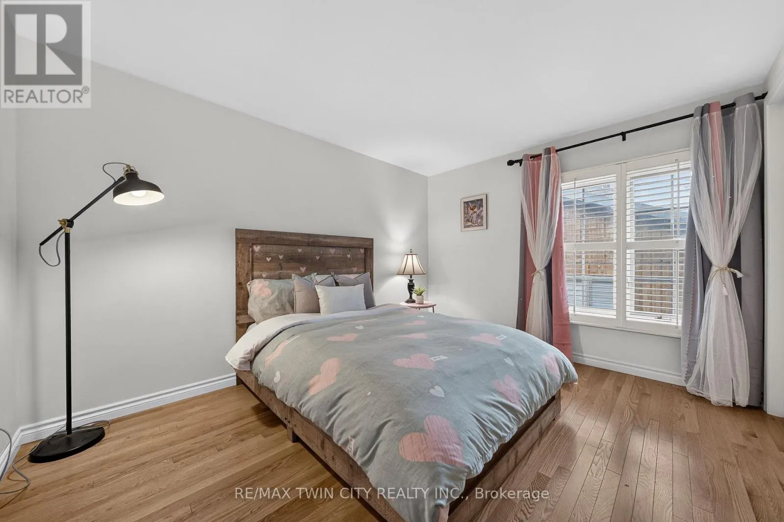 114 FREDERICK BANTING PLACE