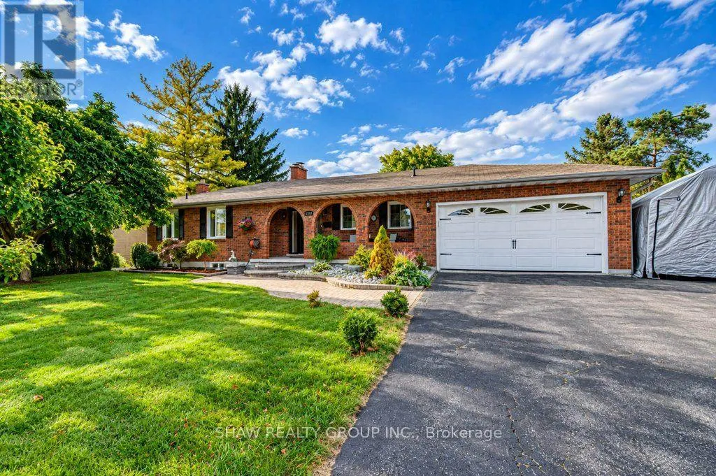 1370 THORMAN PLACE