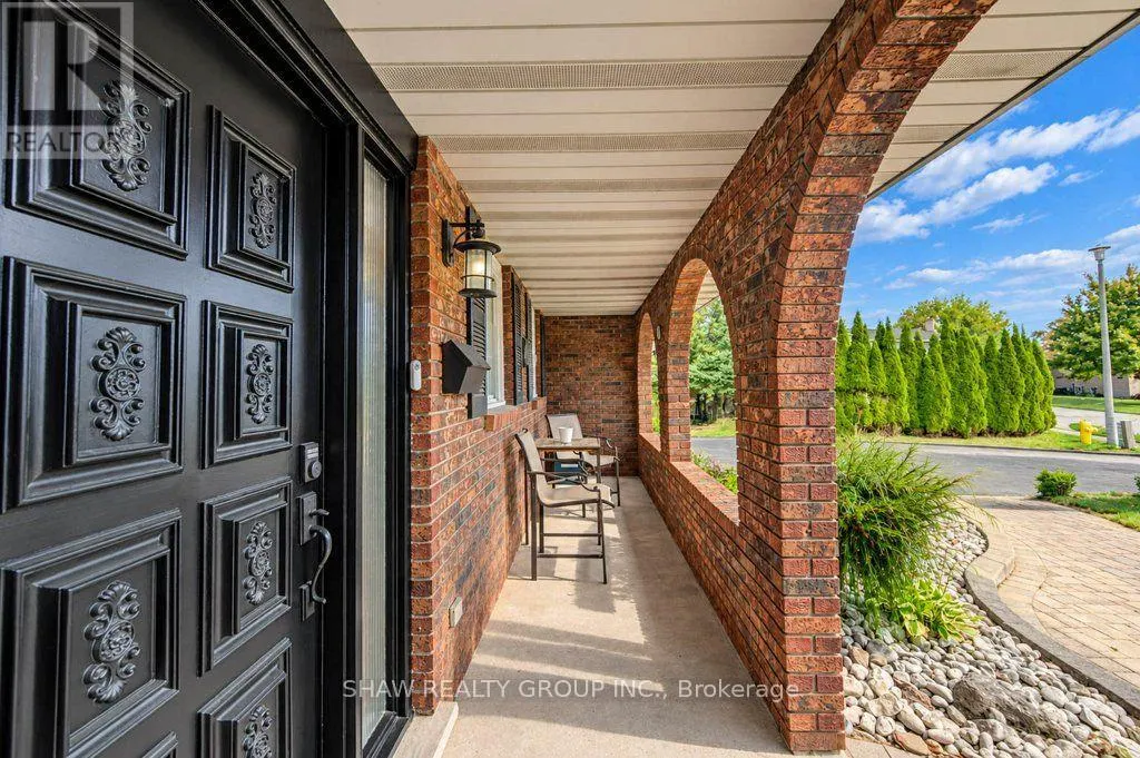 1370 THORMAN PLACE