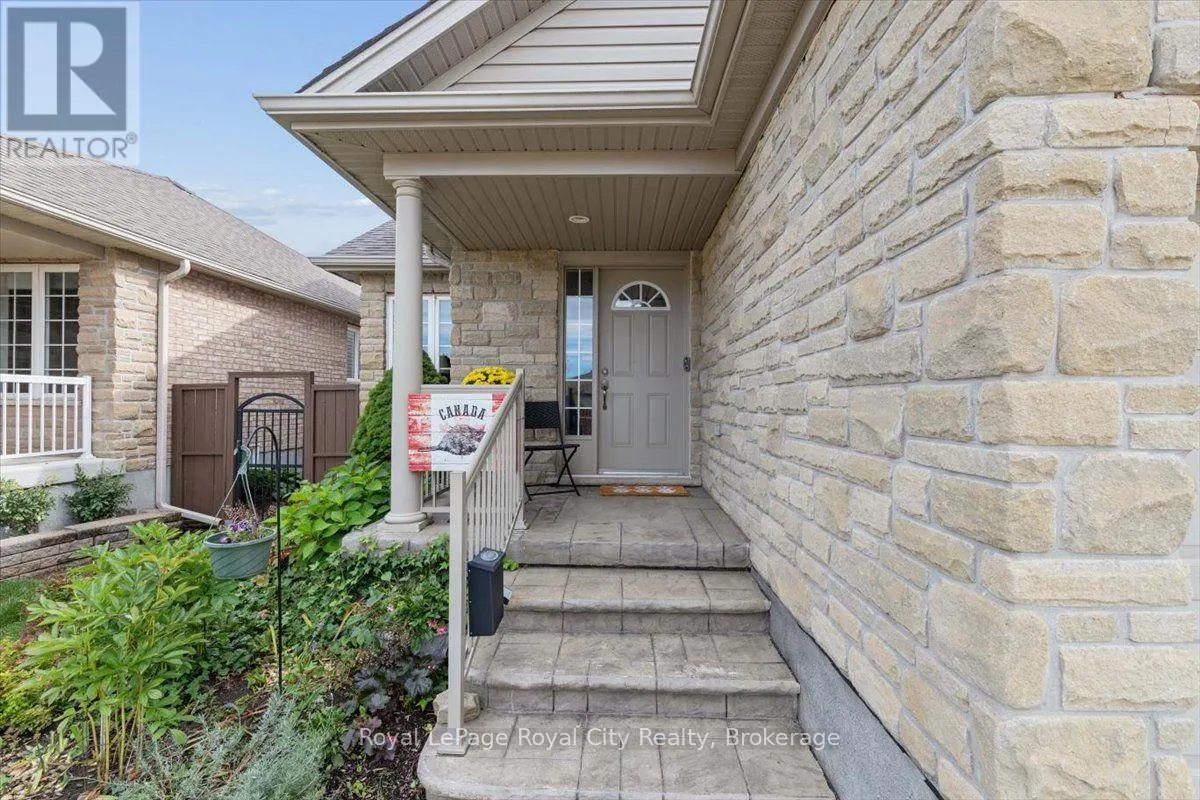 18 MULLIN DRIVE