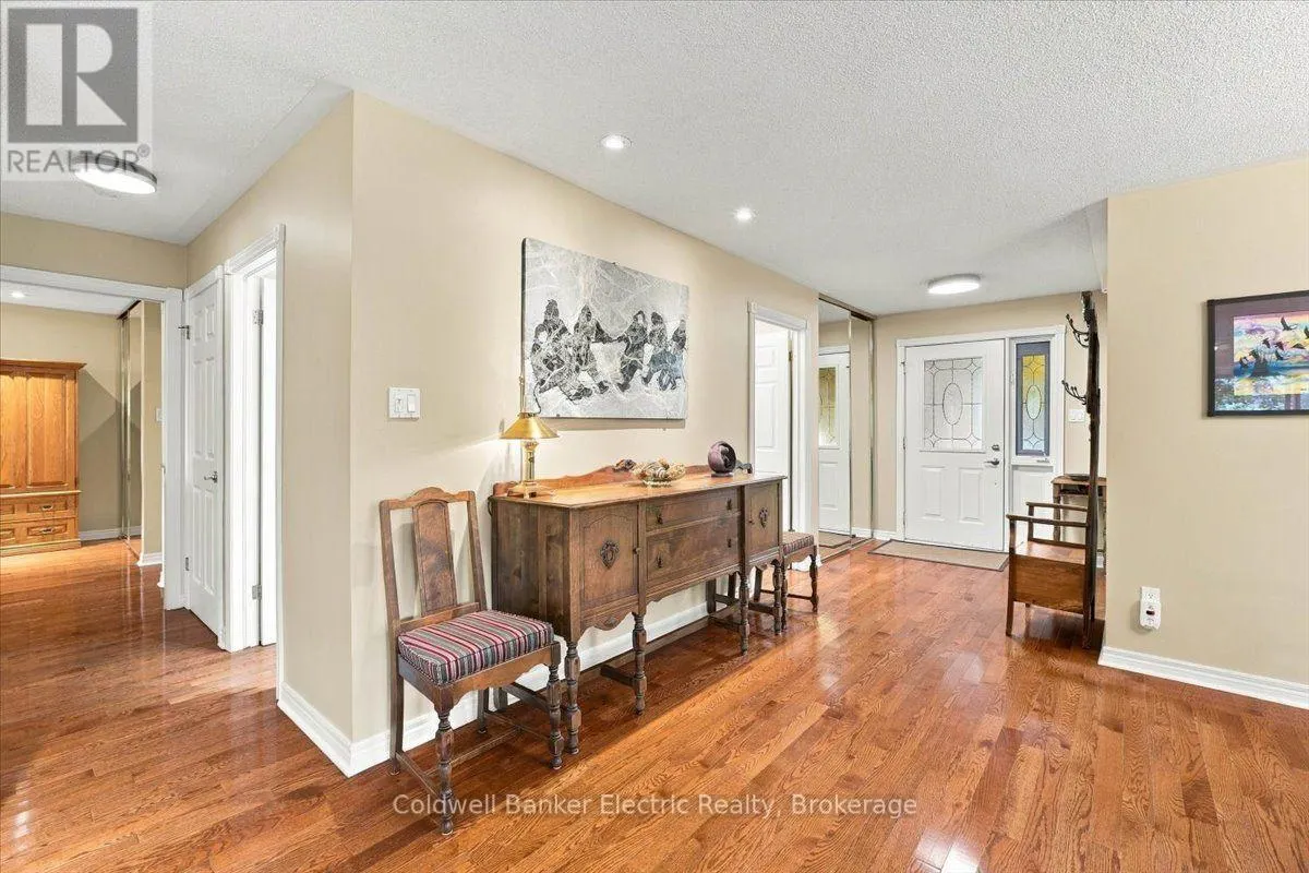 35 - 300 FRANMOR DRIVE #35