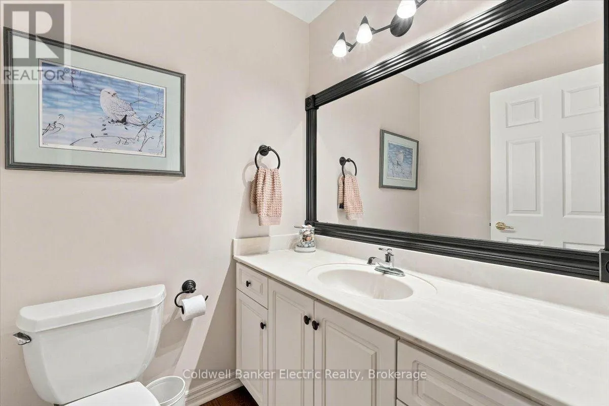 35 - 300 FRANMOR DRIVE #35
