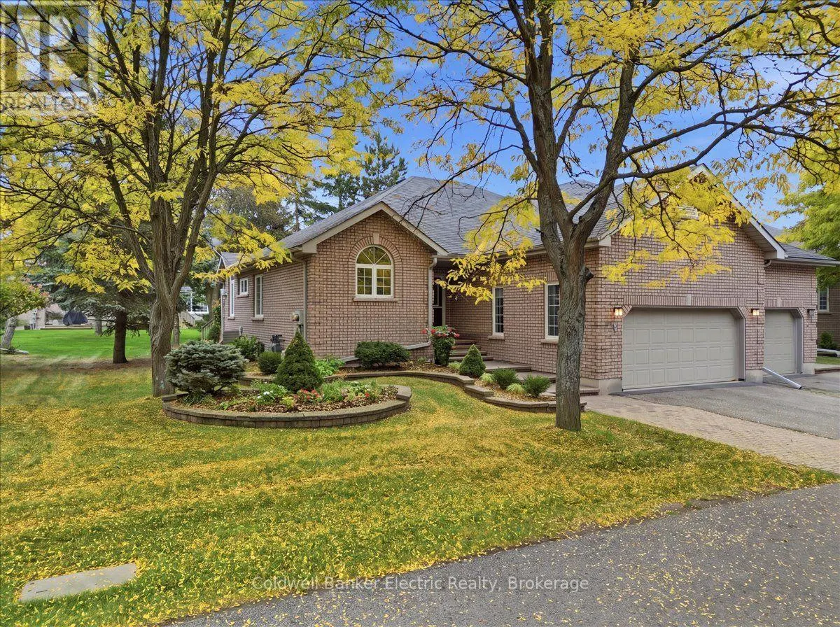 35 - 300 FRANMOR DRIVE #35