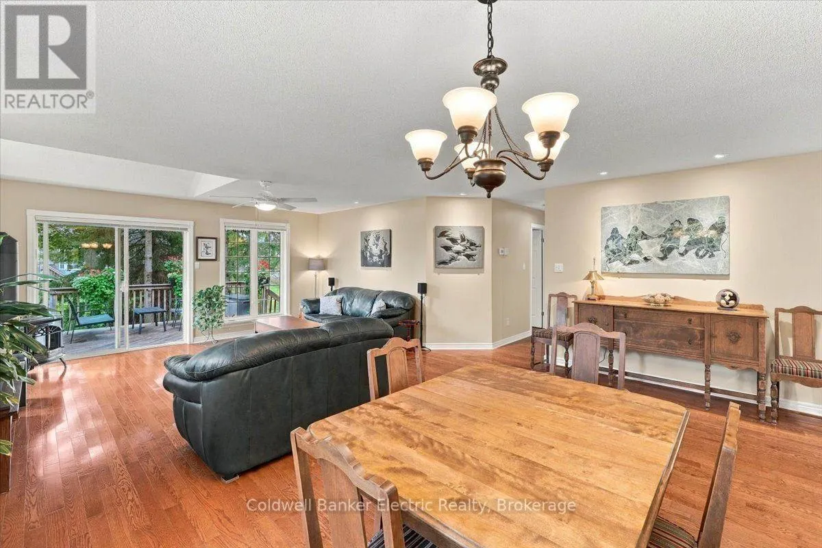 35 - 300 FRANMOR DRIVE #35