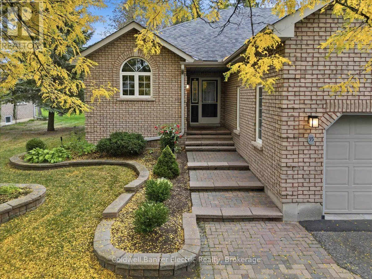 35 - 300 FRANMOR DRIVE #35
