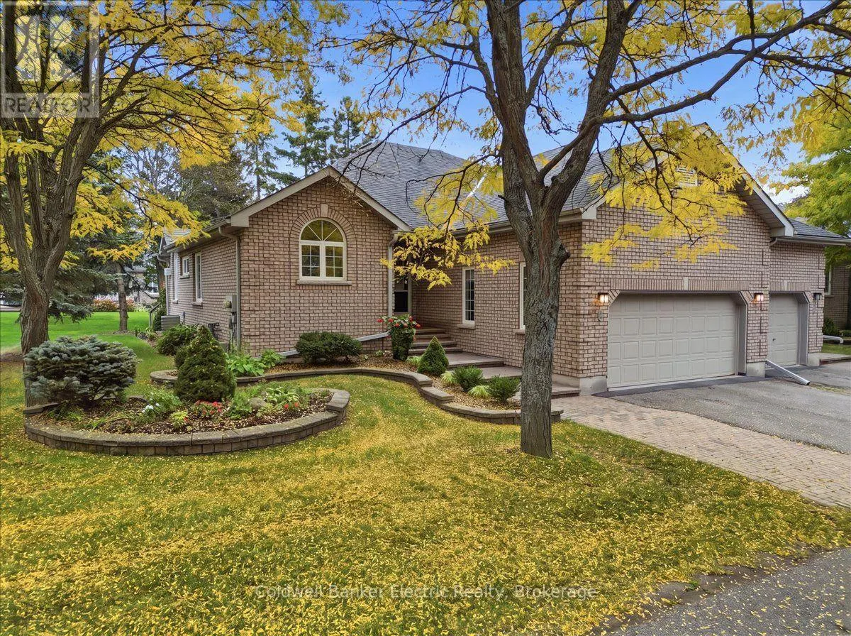 35 - 300 FRANMOR DRIVE #35