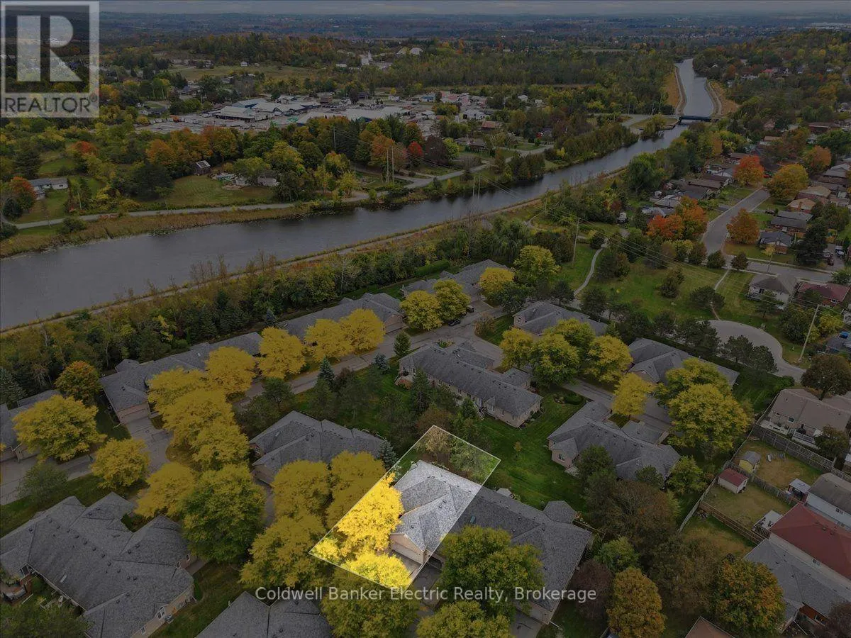 35 - 300 FRANMOR DRIVE #35