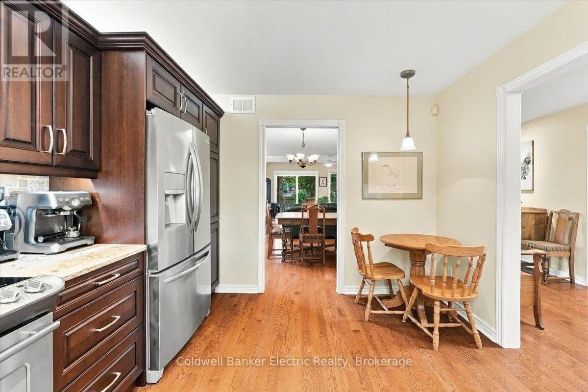 35 - 300 FRANMOR DRIVE #35
