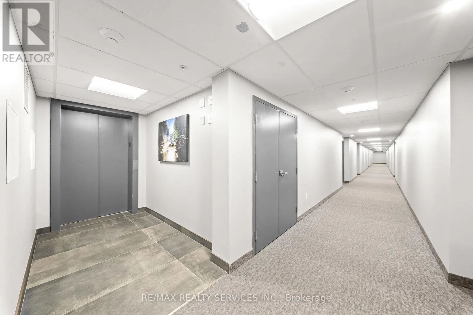 304 - 99B FARLEY ROAD