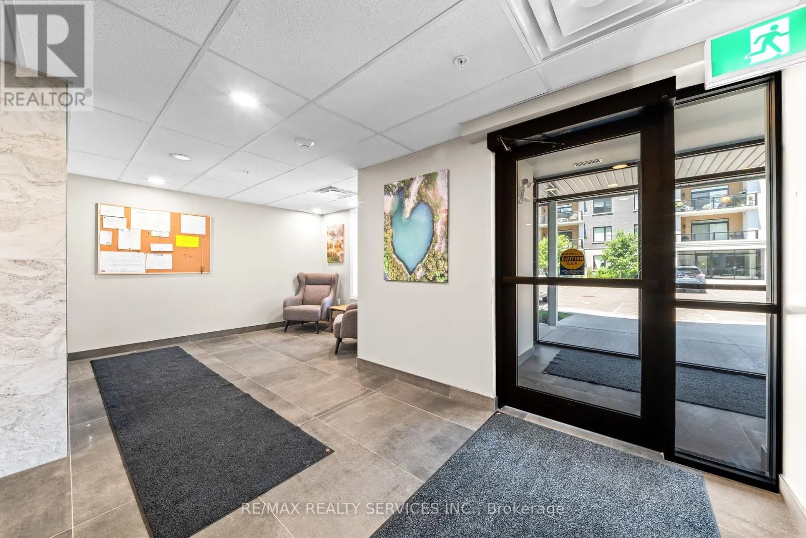 304 - 99B FARLEY ROAD