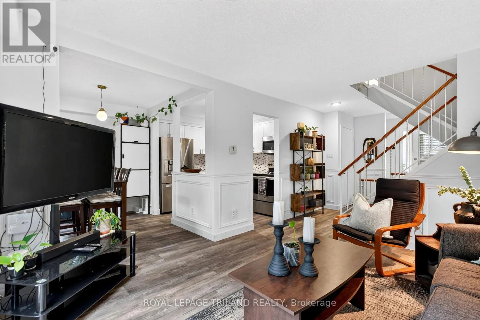 2 - 183 FERGUSON DRIVE #2