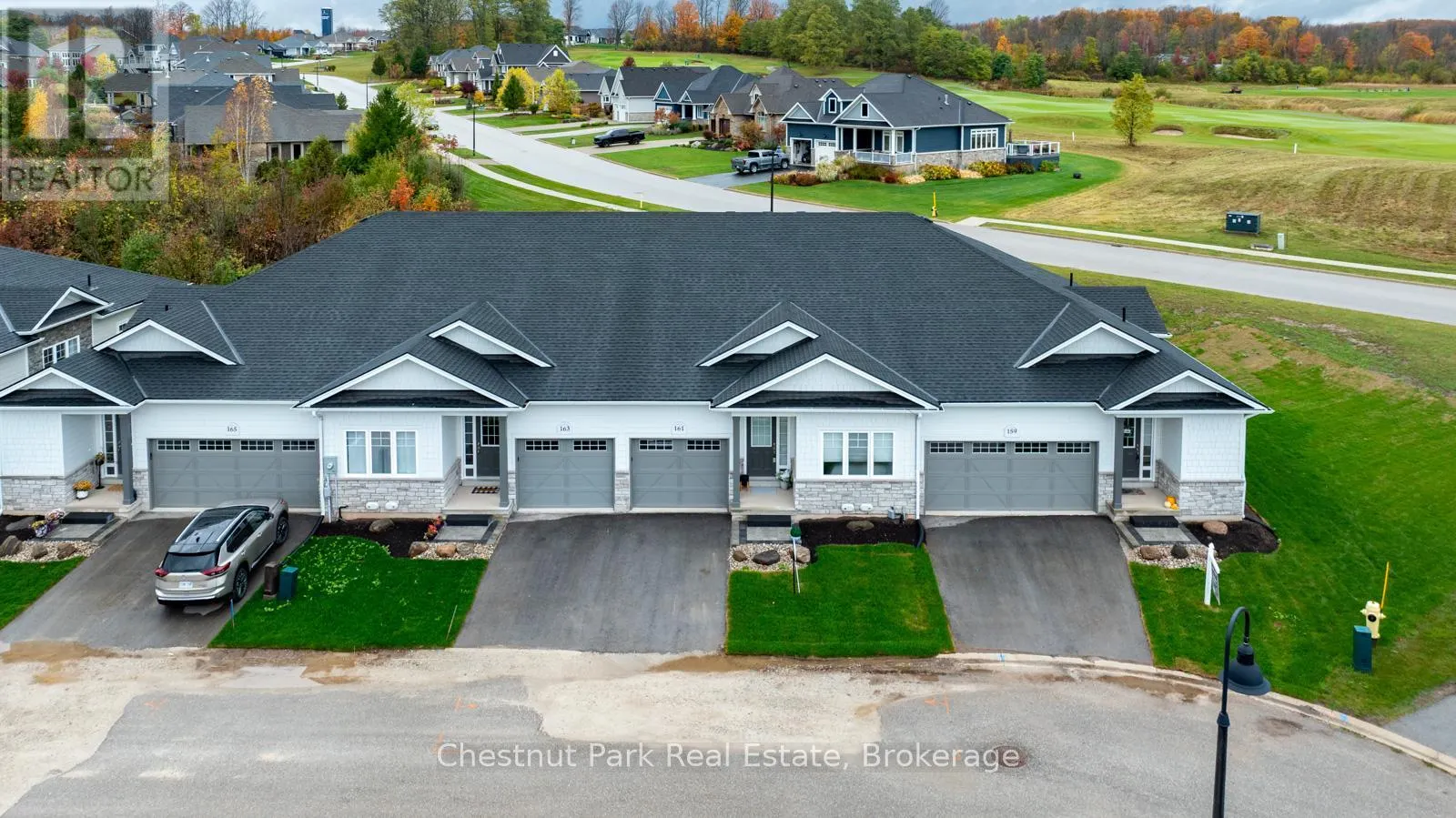 161 HAWTHORN CRESCENT