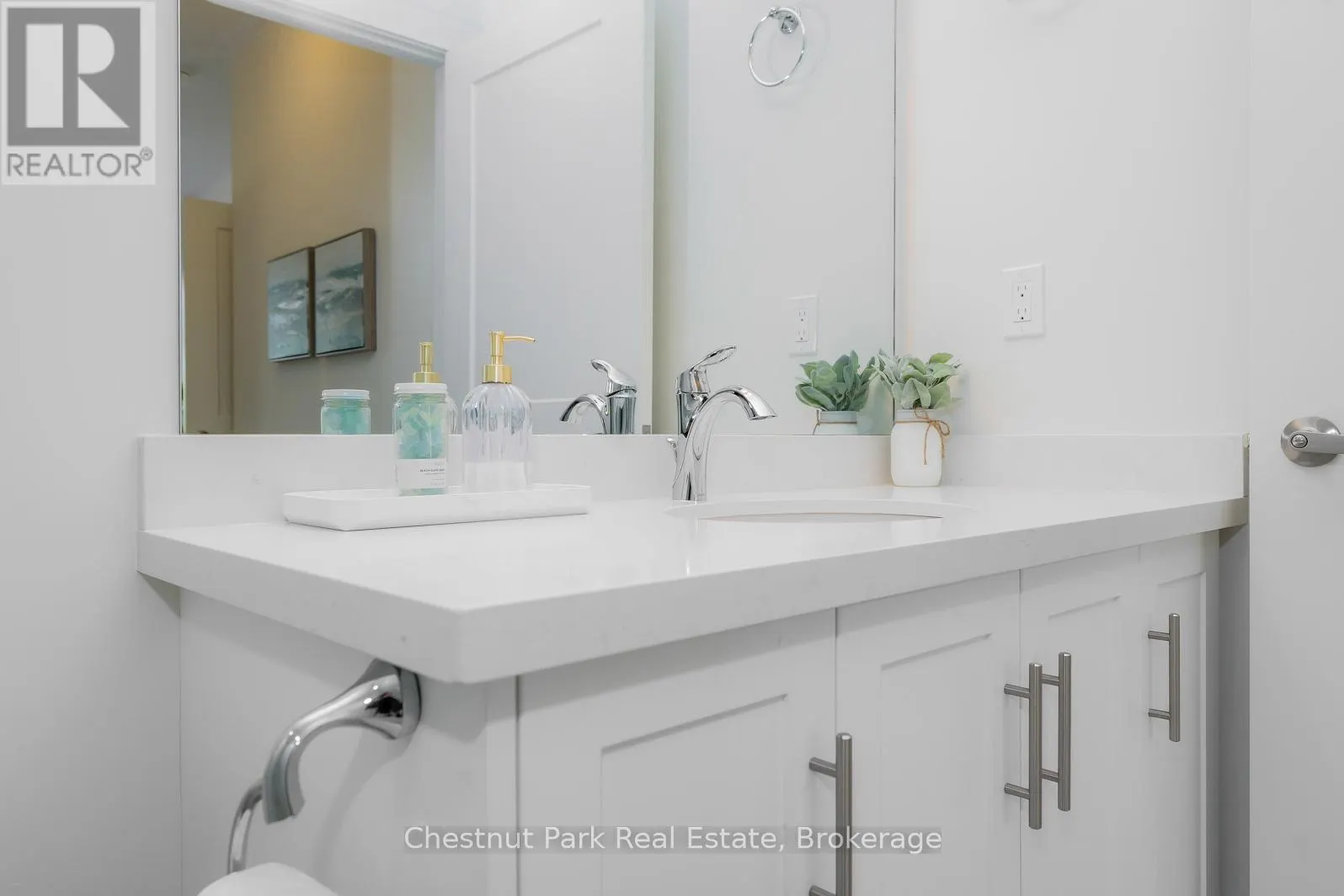 161 HAWTHORN CRESCENT