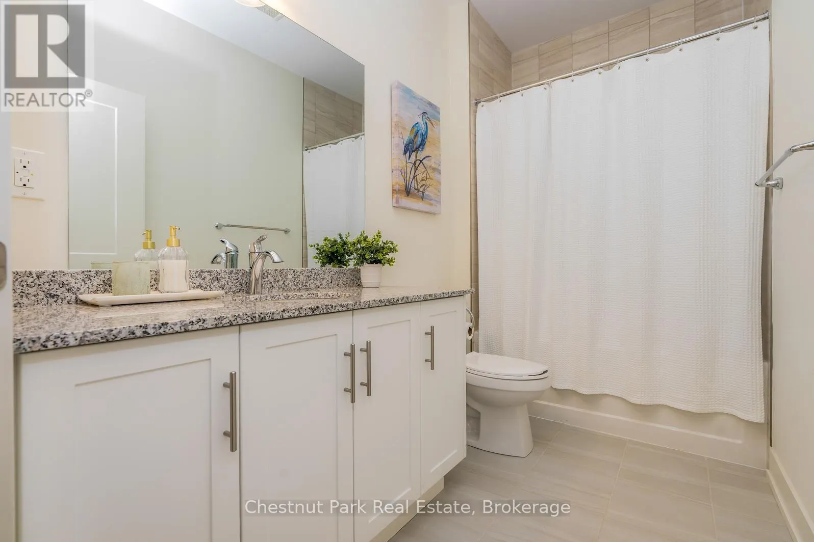 161 HAWTHORN CRESCENT