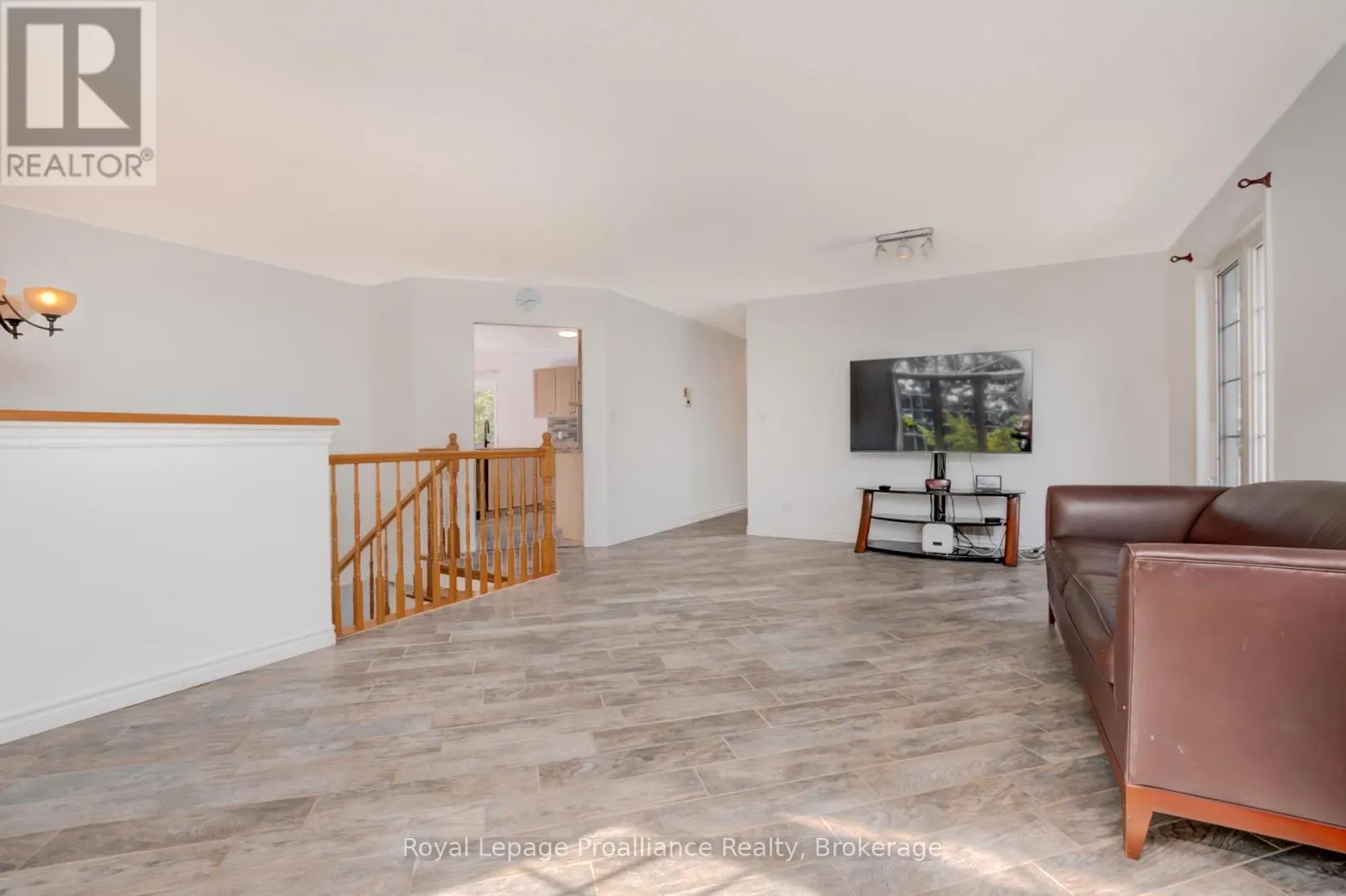 120 RAGLAN STREET