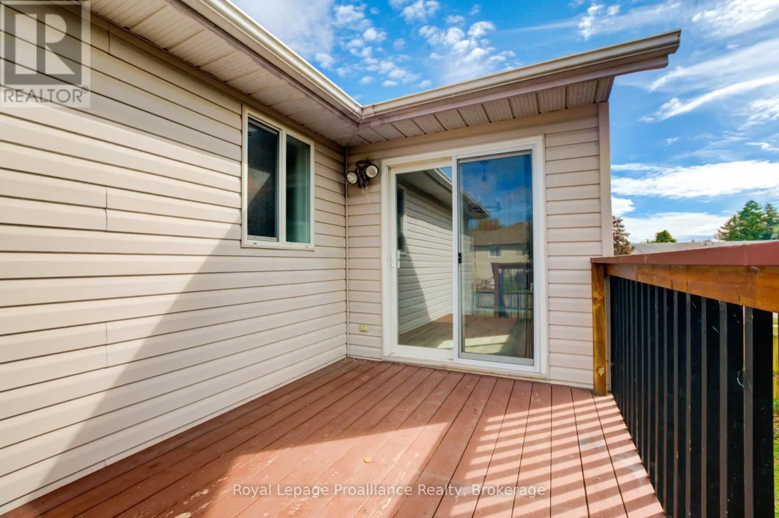 120 RAGLAN STREET