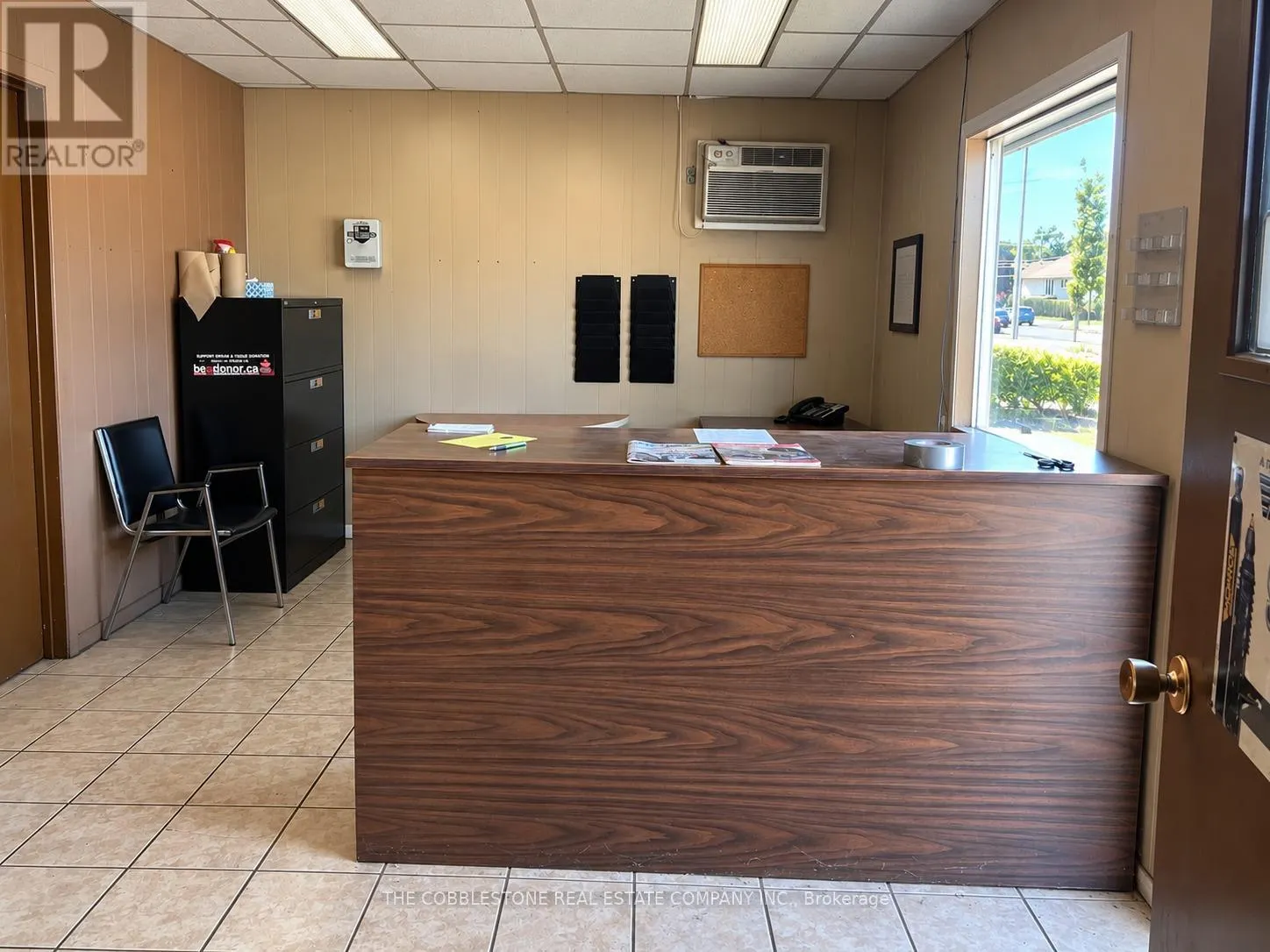 355 CABANA ROAD E