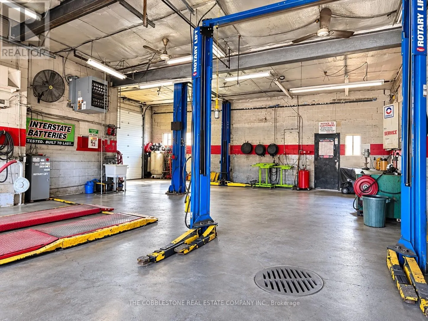 355 CABANA ROAD E