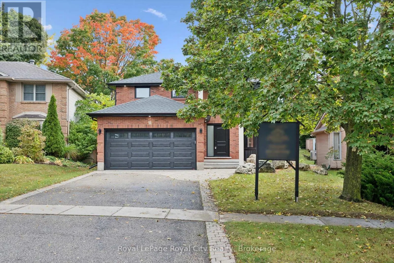 11 BRIDLEWOOD DRIVE