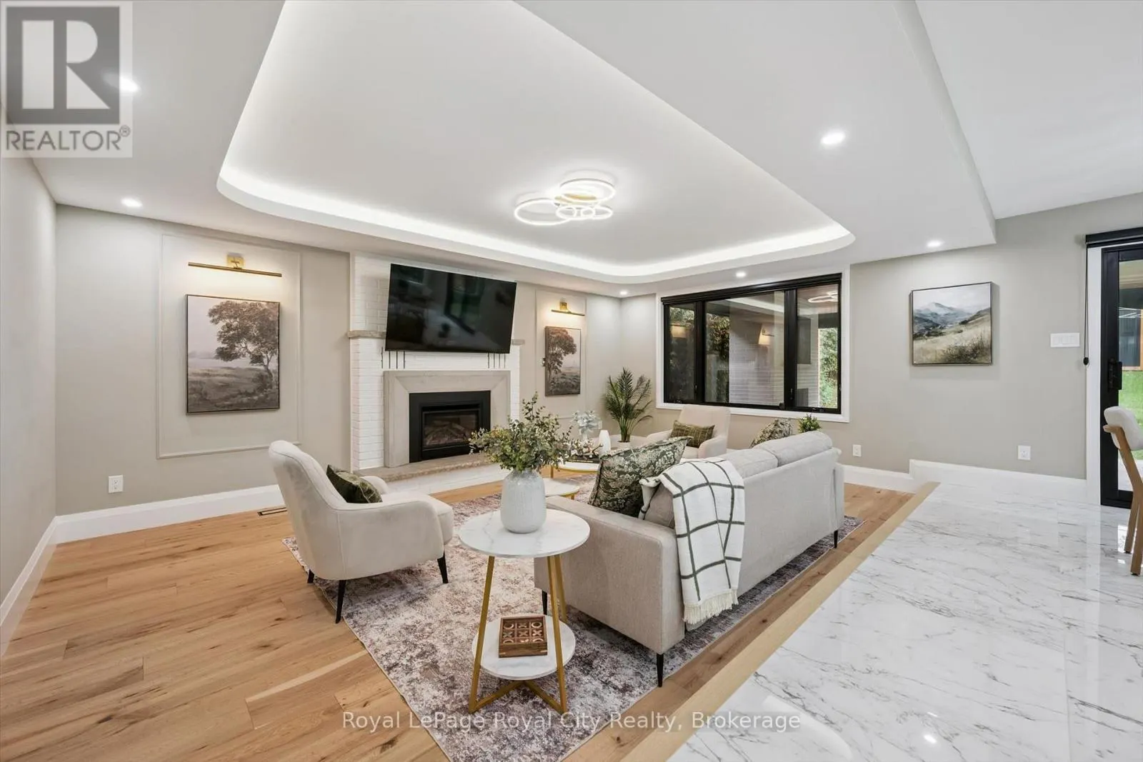 11 BRIDLEWOOD DRIVE