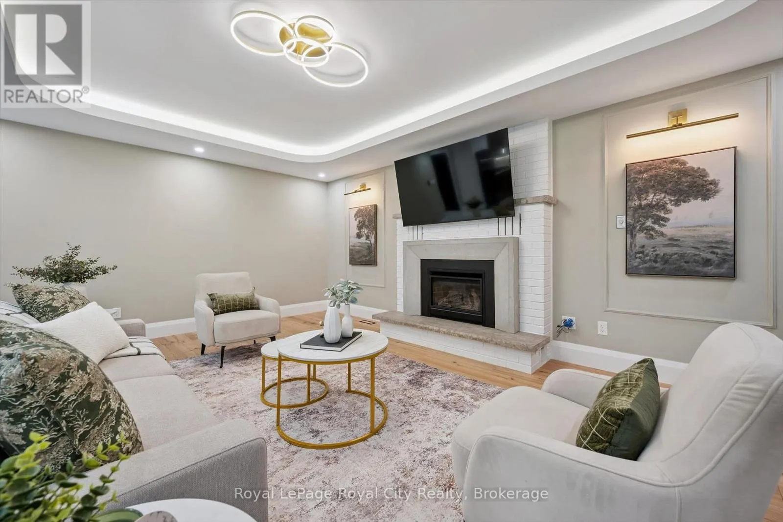 11 BRIDLEWOOD DRIVE