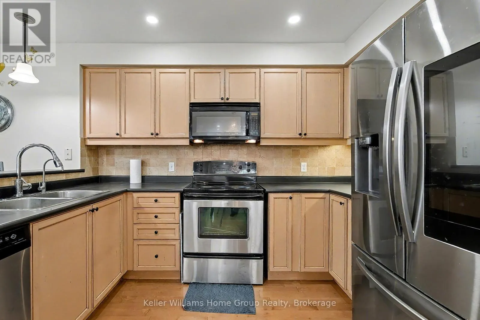 UPPER - 24 BAINTREE WAY #Upper