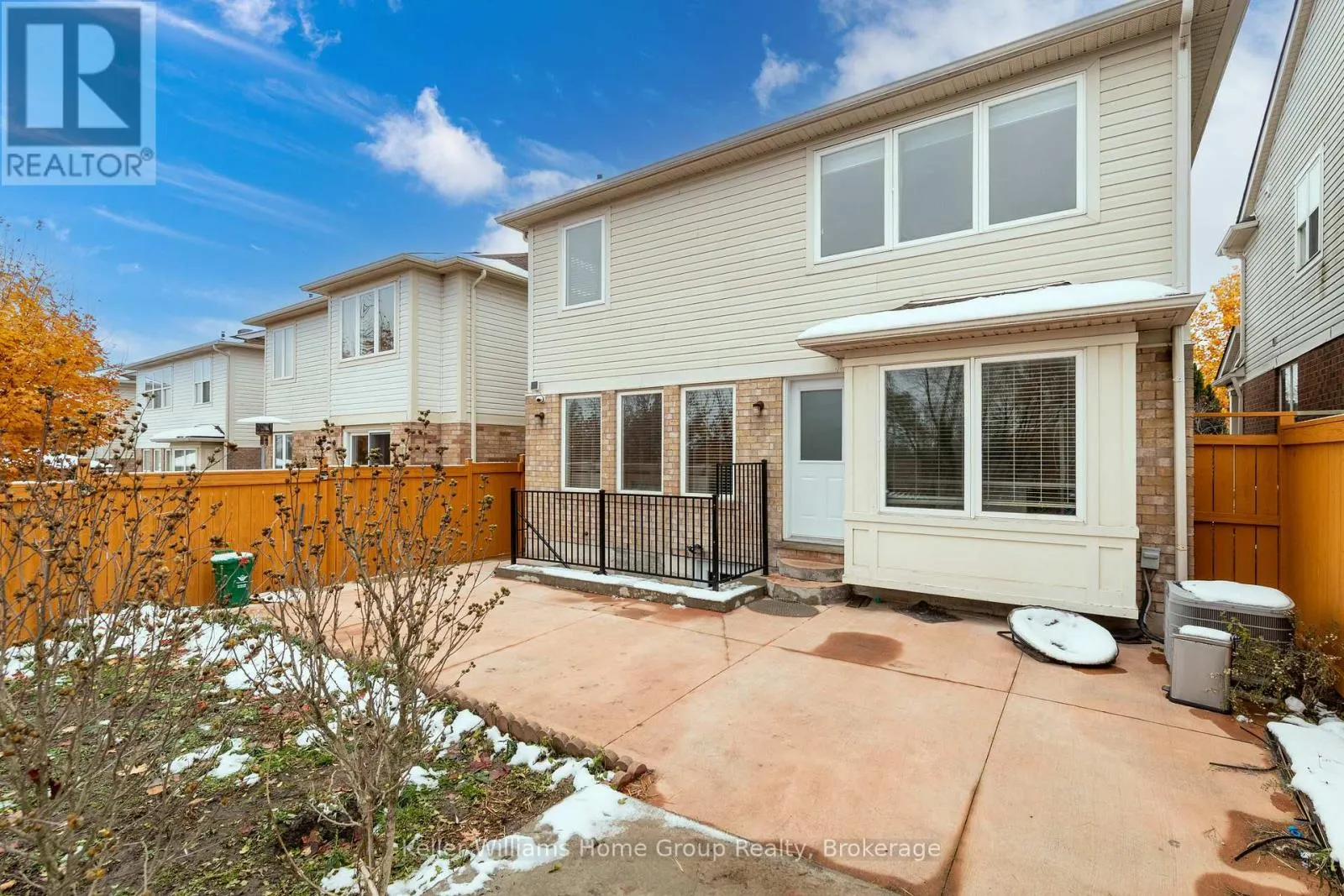 UPPER - 24 BAINTREE WAY #Upper